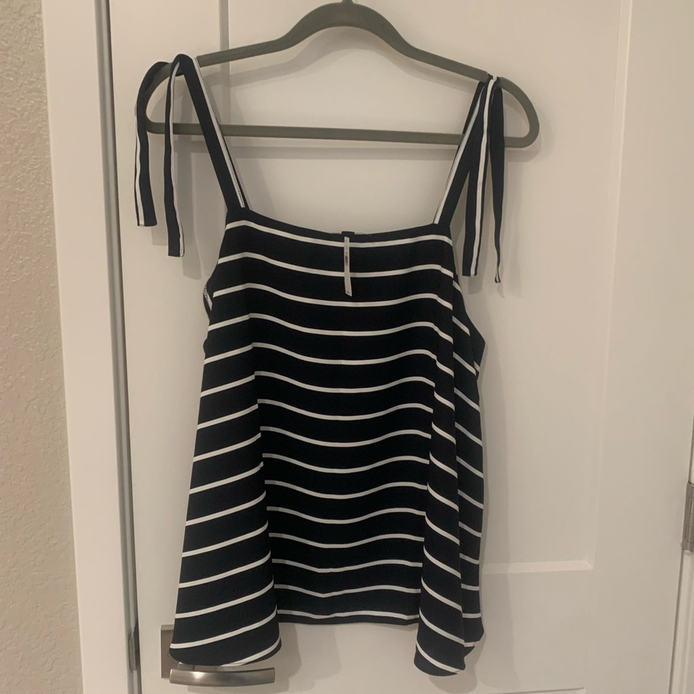 New banana republic top - Stripes